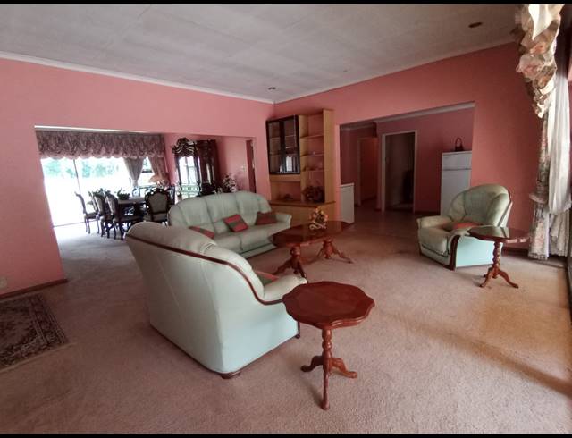 3 BEDROOM HOUSE FOR SALE IN THREE RIVERS PROPER